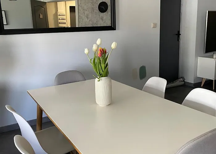 Сasa de vacaciones Confortable Avec Piscine, Parking Et Wi-fi A - Fr-1-410-399 *